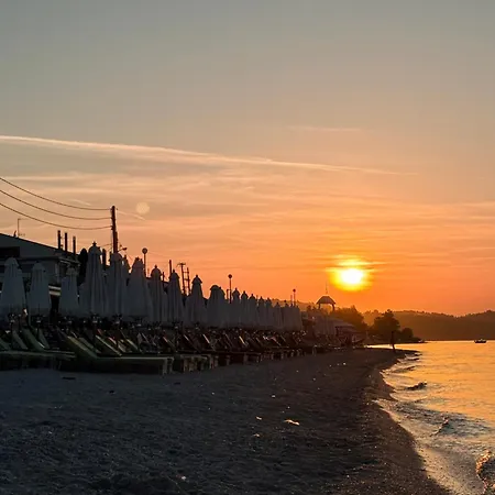 Ammos Luxe Seaside Polychrono